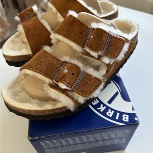 Birkenstock Tan Shearling Sandals Big Buckle. Like New